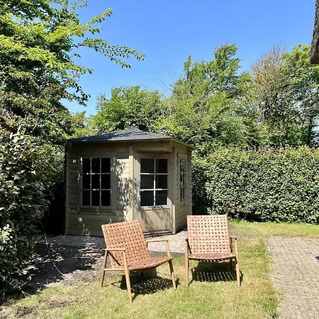 Luxurious Close To Forest, & Sea Vakantiehuis Sint Maartensvlotbrug